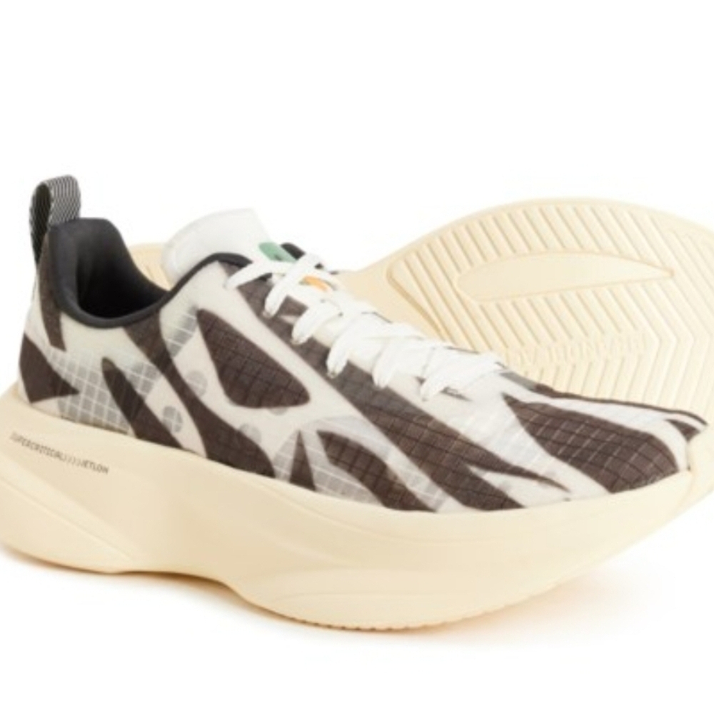 BRANDBLACK Graphic Print Chunky Foam Sole Running Shoes W10